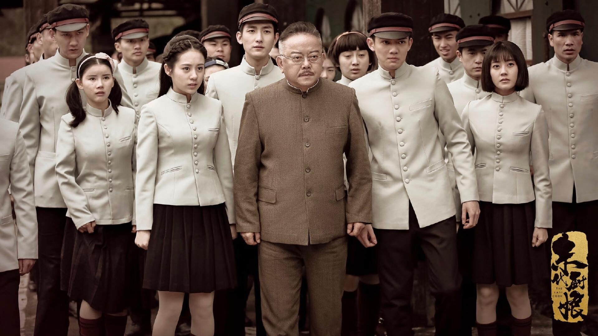 开云入口-勇士险胜国王，库里压哨三分再现“神仙球”