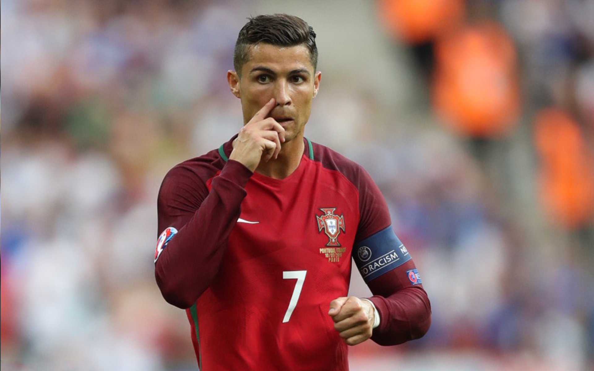 “英超末轮在即，胜负悬念牵动人心”，“英超”